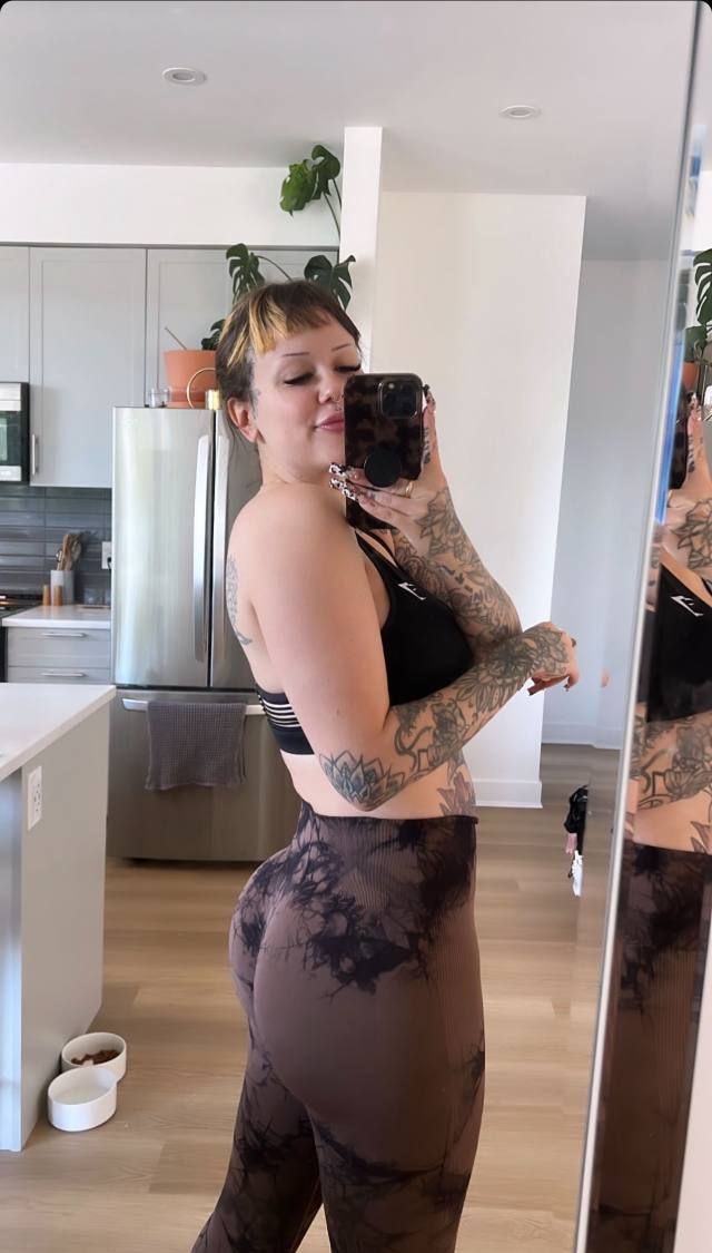 Are you looking👀for THE BEST THRILLS👅 ?? HMU on telegram @Funroom002 or text +1(385) 993-8314 - Image 2